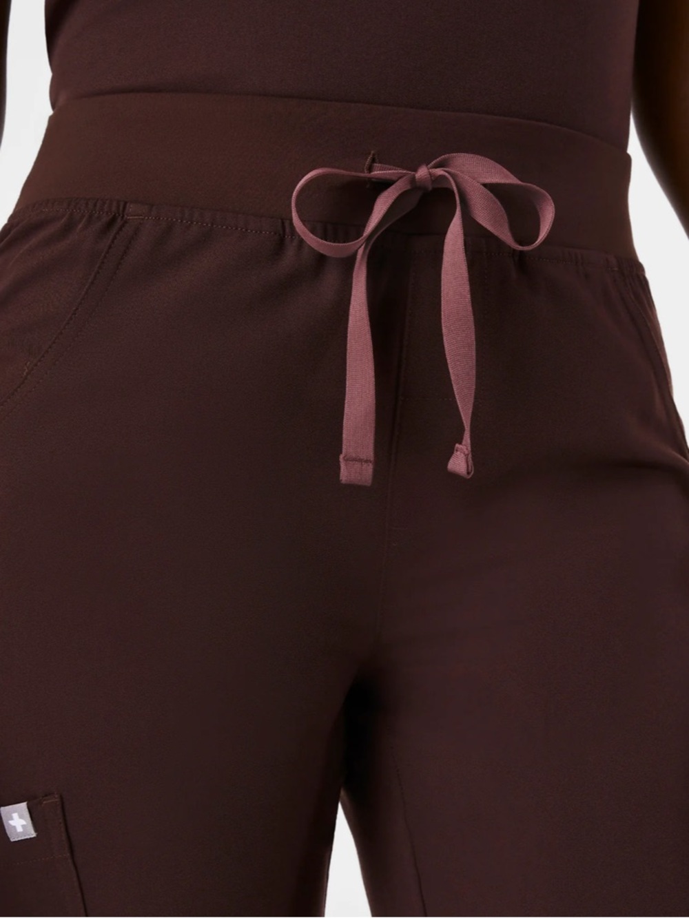 FIGS ESPRESSO KADE CARGO PANTS STYLE - Picture 5 of 9